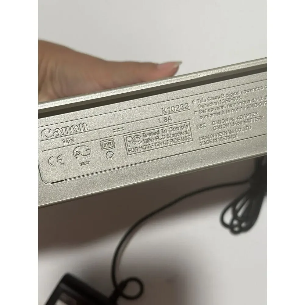 CANON I80 COLOR‎ BUBBLE JET INKJET PRINTER K10233 W/ Original Charger Working
